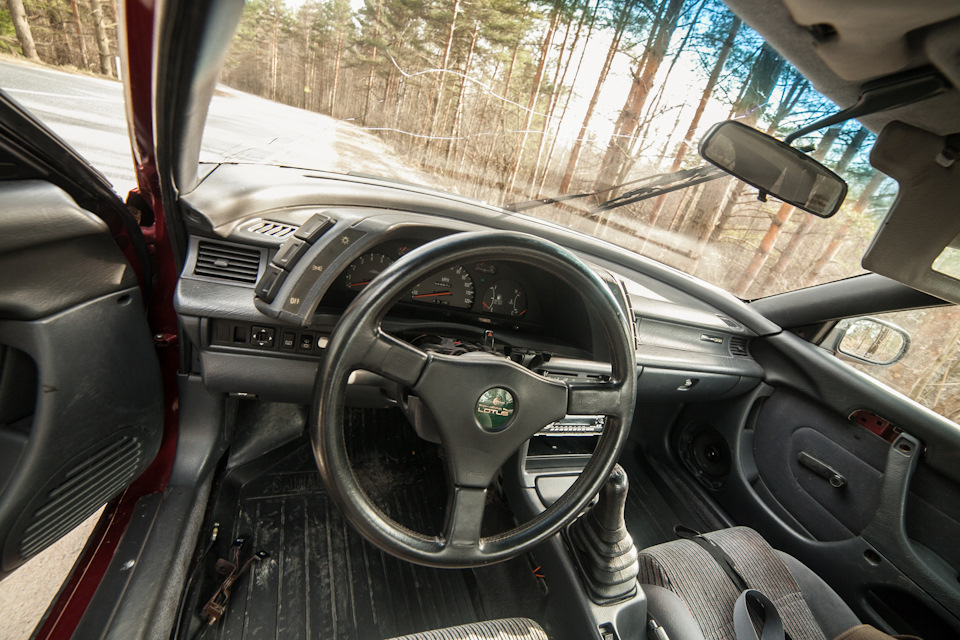 ステアリング （ISUZU handling by LOTUS） Руль Handling by Lotus