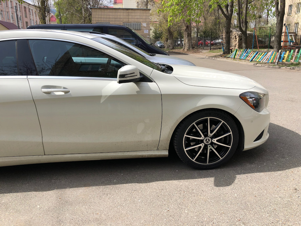 A1764010800 — Mercedes-Benz CLA (C117). Запчасти на фото: A1764010800