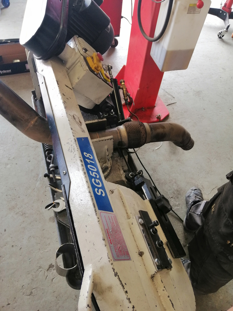 Фото в бортжурнале Audi A4 (B8). Запчасти на фото: SG5018