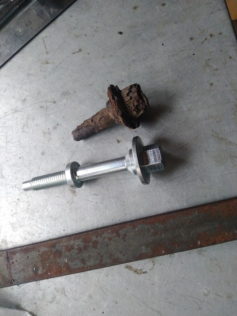 Старый и новый болт — Honda Element