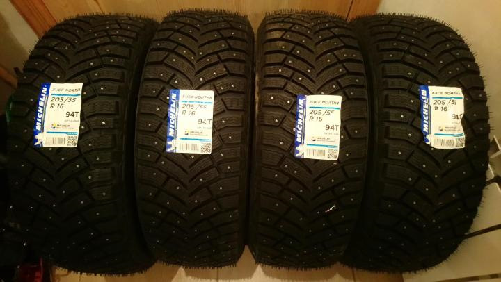 94t michelin x ice north. Мишлен Икс айс Норд 4 205/55 r16. 205 55 R16 Мишлен Икс айс. Шины Michelin x Ice North 4 205 55 r16. Michelin x-Ice North 4 215/65 r16.