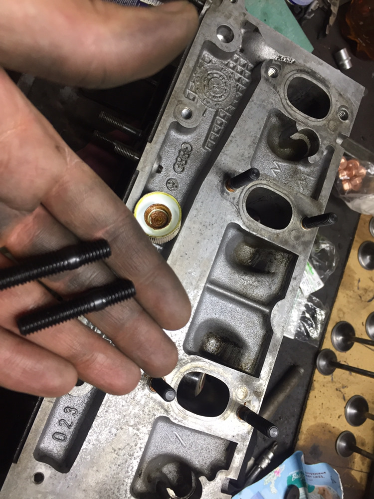 Как поддомкратить машину фольксваген - 92 фото