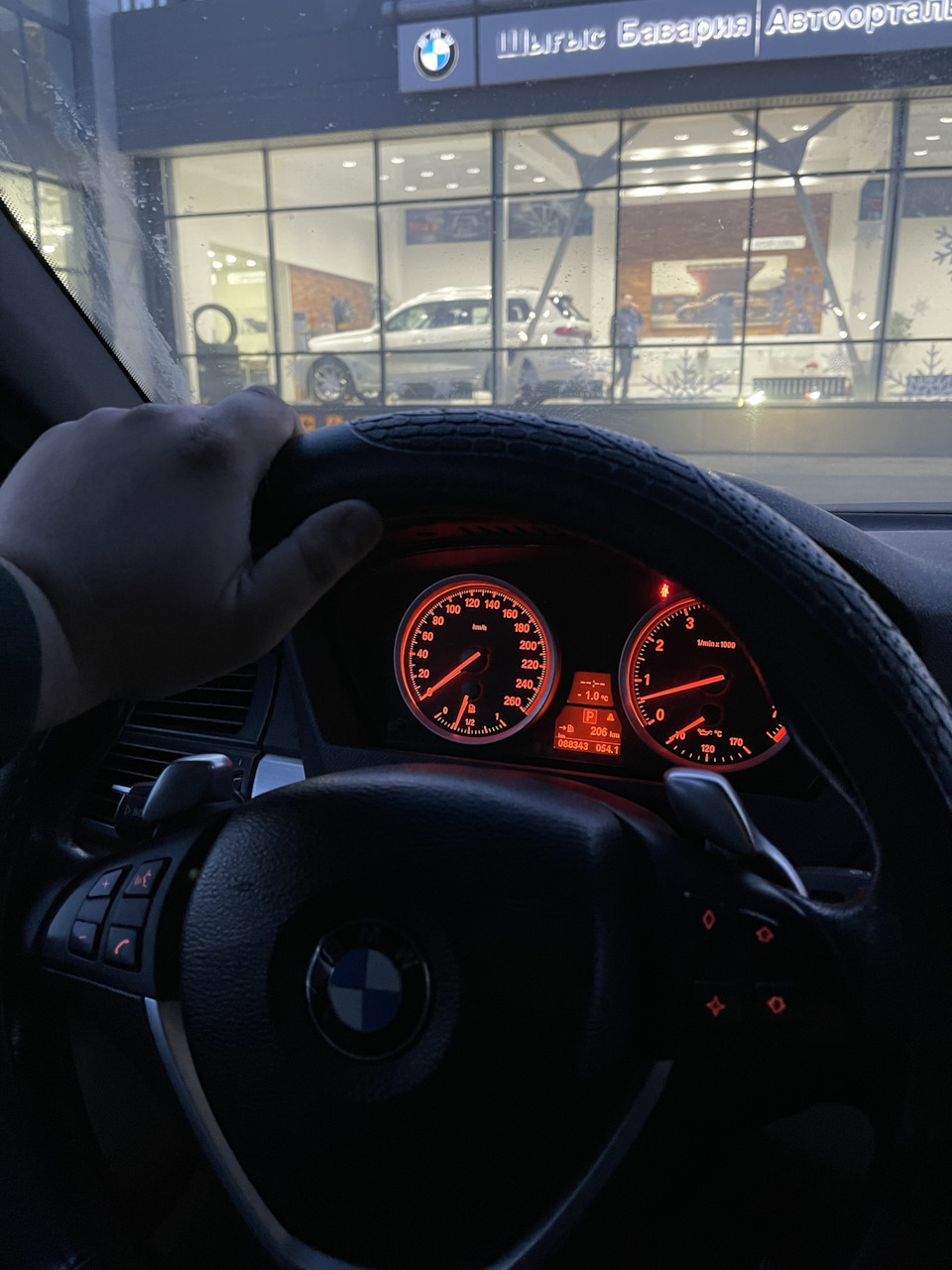 Фото в бортжурнале BMW X6 (E71/E72)