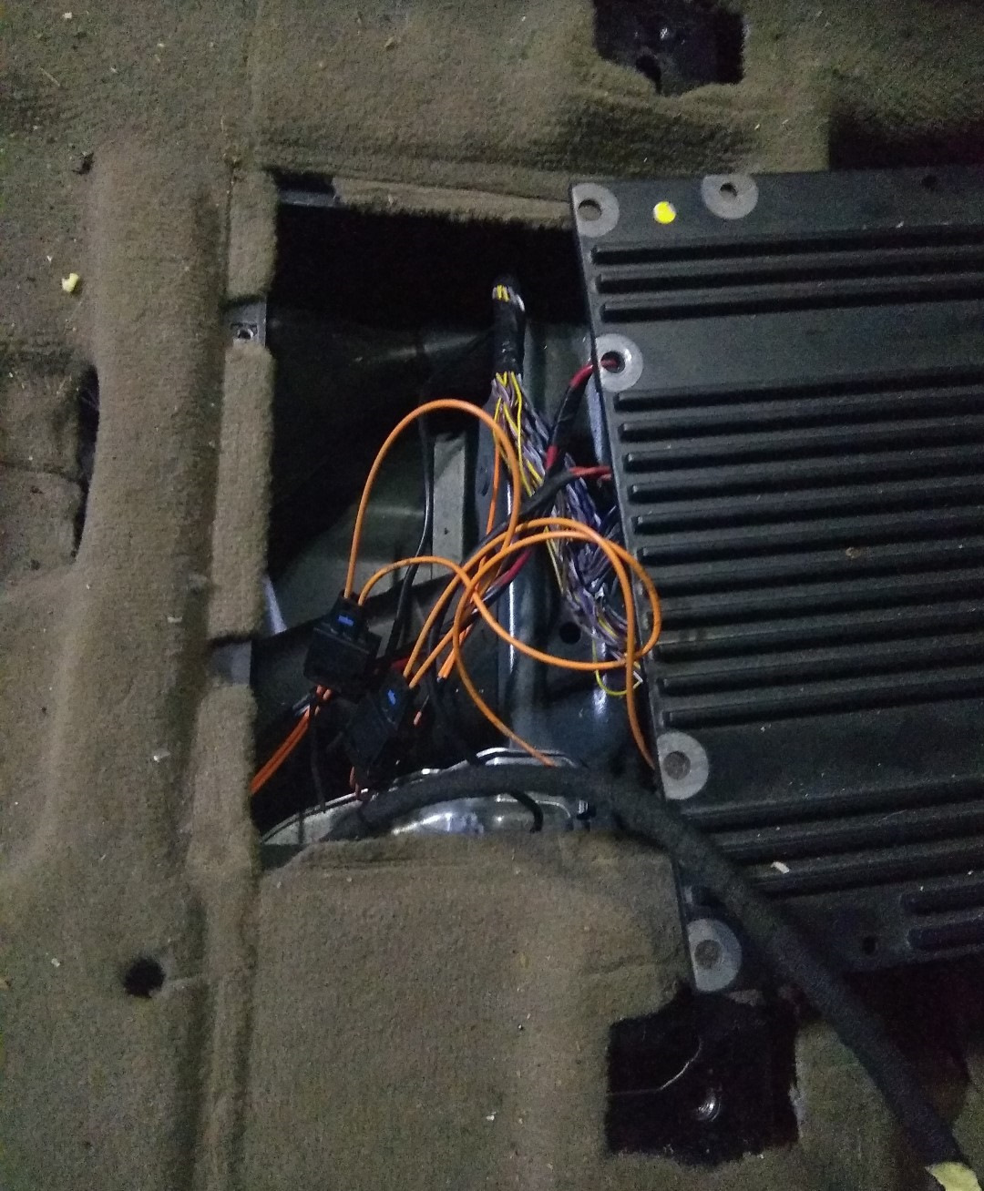 Установка штатного сабвуфера. Вольво XC90 — Volvo XC90 (1G), 2,5 л ...