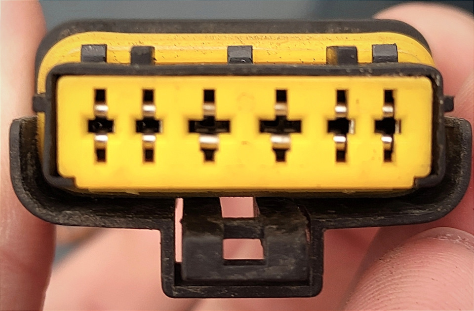 Замена разъема подключения дроссельной заслонки. Попытка номер 2 ...