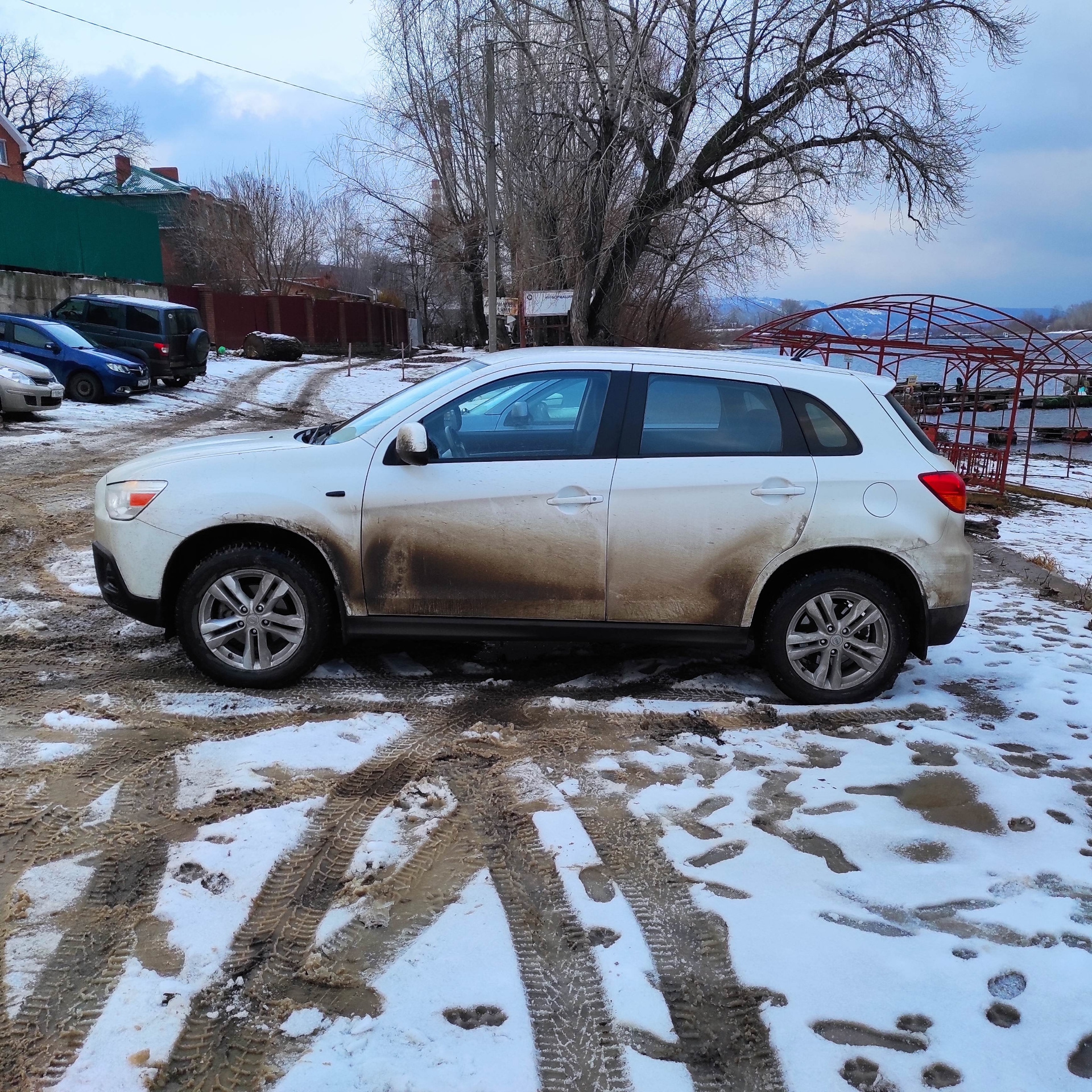 Переобулся, не я а он👉 — Mitsubishi ASX, 1,6 л, 2011 года | просто так ...