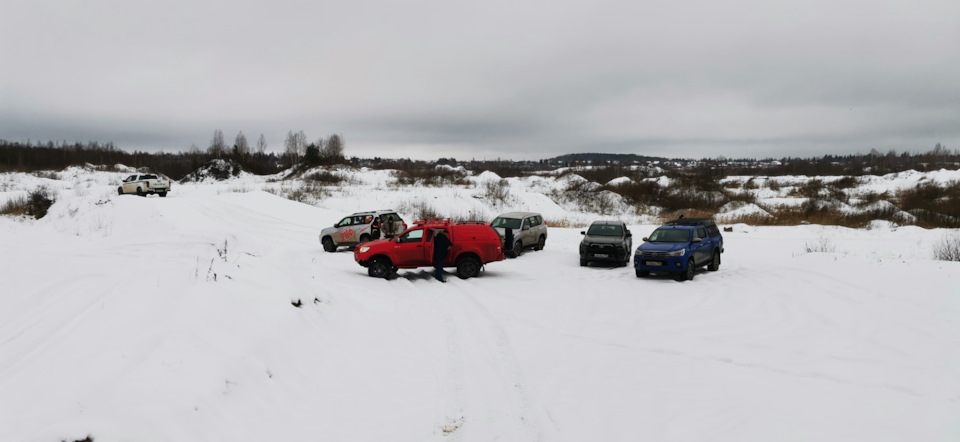 Фото в бортжурнале Toyota Hilux (8G)