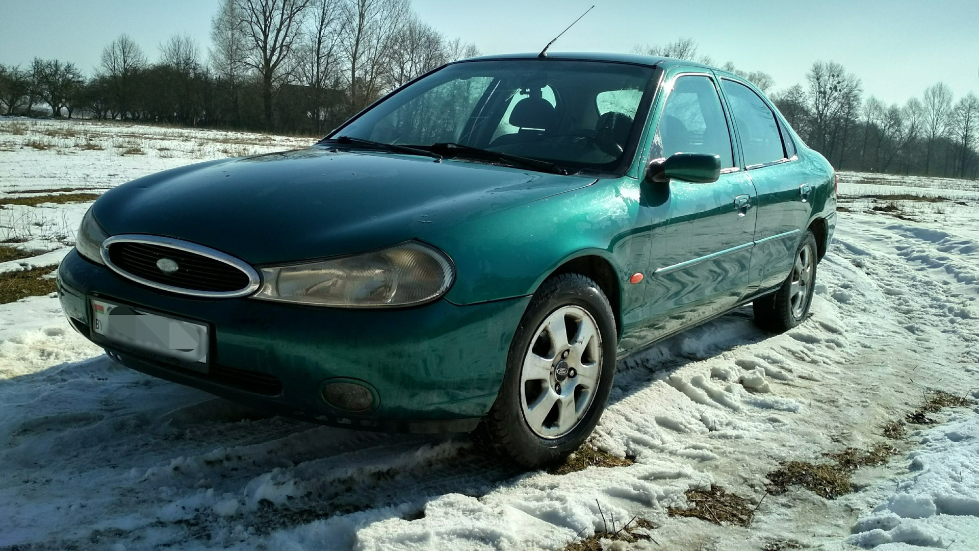 Форум форд мондео 2. Ford Mondeo 1999. Форд Мондео 1999. Мондео 1999г. Молдинг на крыше Форд Мондео 1999 года.