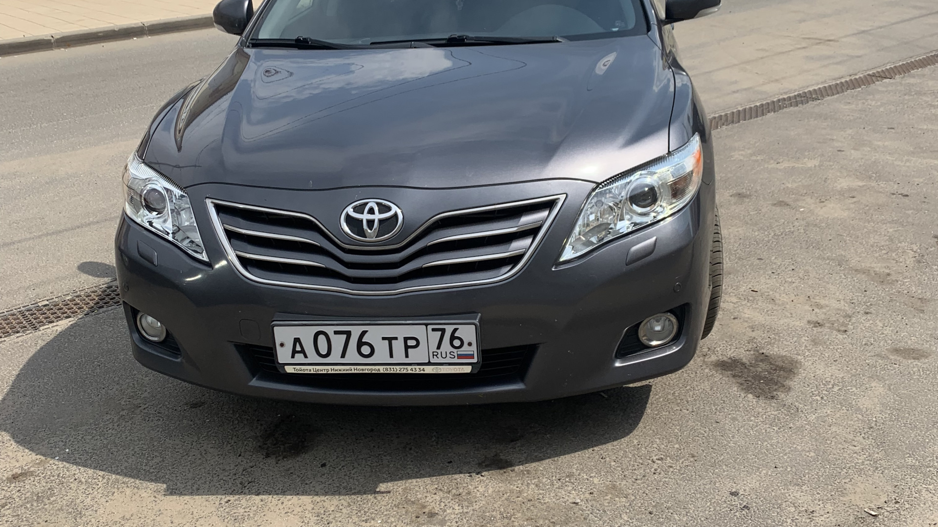 Toyota Camry (XV40) 2.4 бензиновый 2010 | Серый металлик на DRIVE2