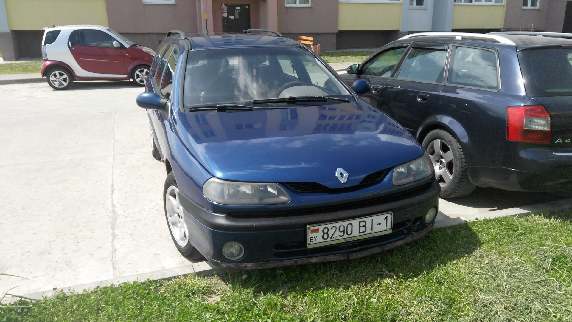 Renault Laguna синий. Laguna Blue l50c. Дизельный Рено. 02bq890 Renault.