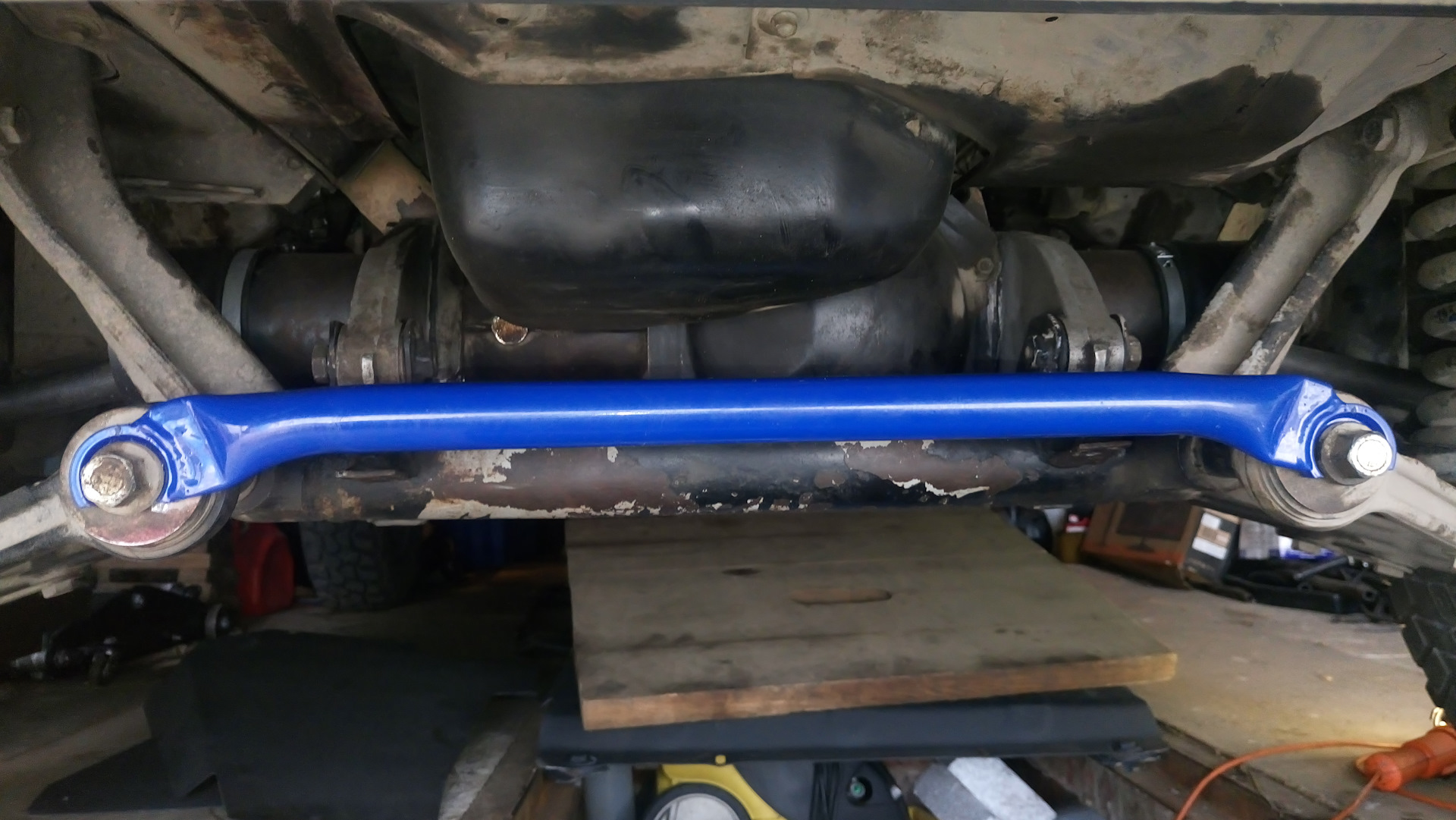 растяжки нива. растяжки нива. распорка рычагов нива 2121. распорка нижних рычагов нива. растяжки нива.