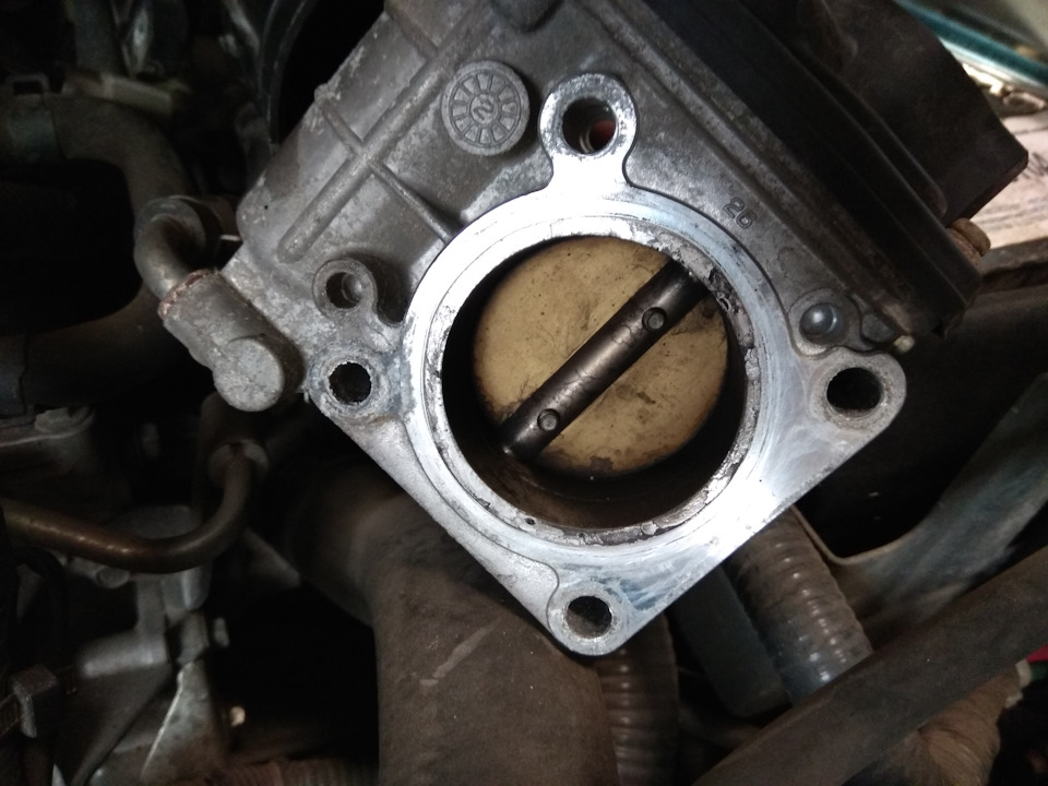 Фото в бортжурнале Nissan Tiida (1G)