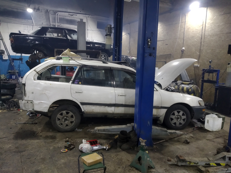 Автомобиль на колесах — Toyota Corolla (100), 1,6 л, 1996 года | тюнинг ...