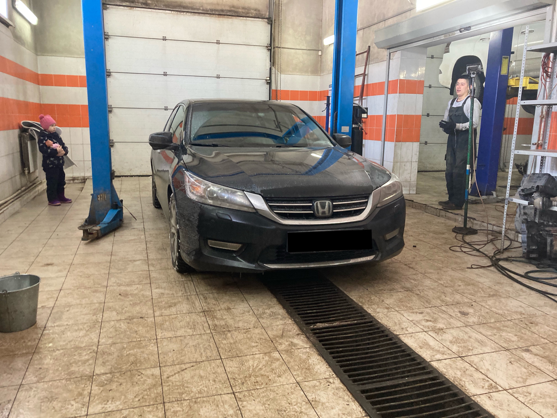 #1 замена масла в акпп — Honda Accord (9G), 3,5 л, 2013 года | визит на ...