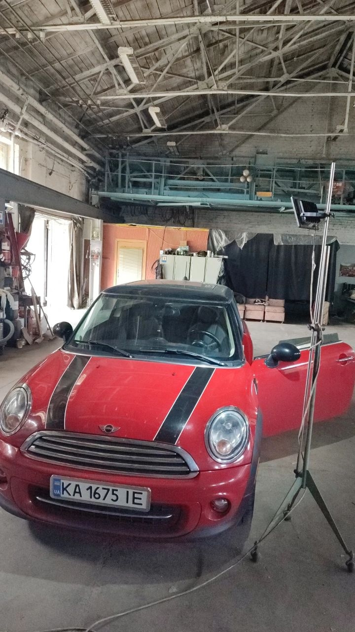 Ремонт лобового стекла. — MINI Cooper Mk II, 1,6 л., 2013 года ...