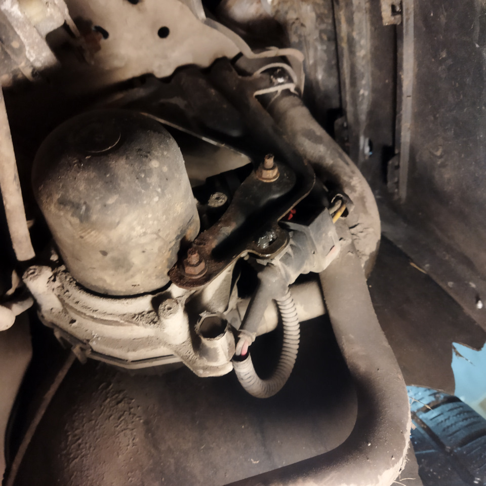 Нужна помощь. Проводка вентилятора охлаждения двигателя — Peugeot 406 ...