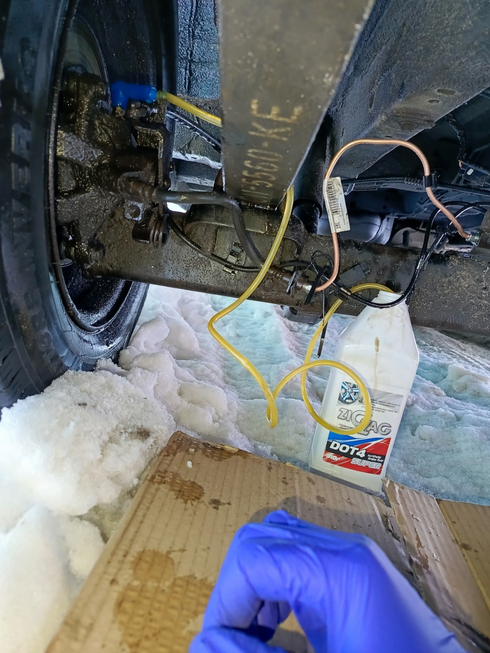 Лопнула тормозная трубка. — Ford Transit (7G), 2,2 л, 2011 года ...