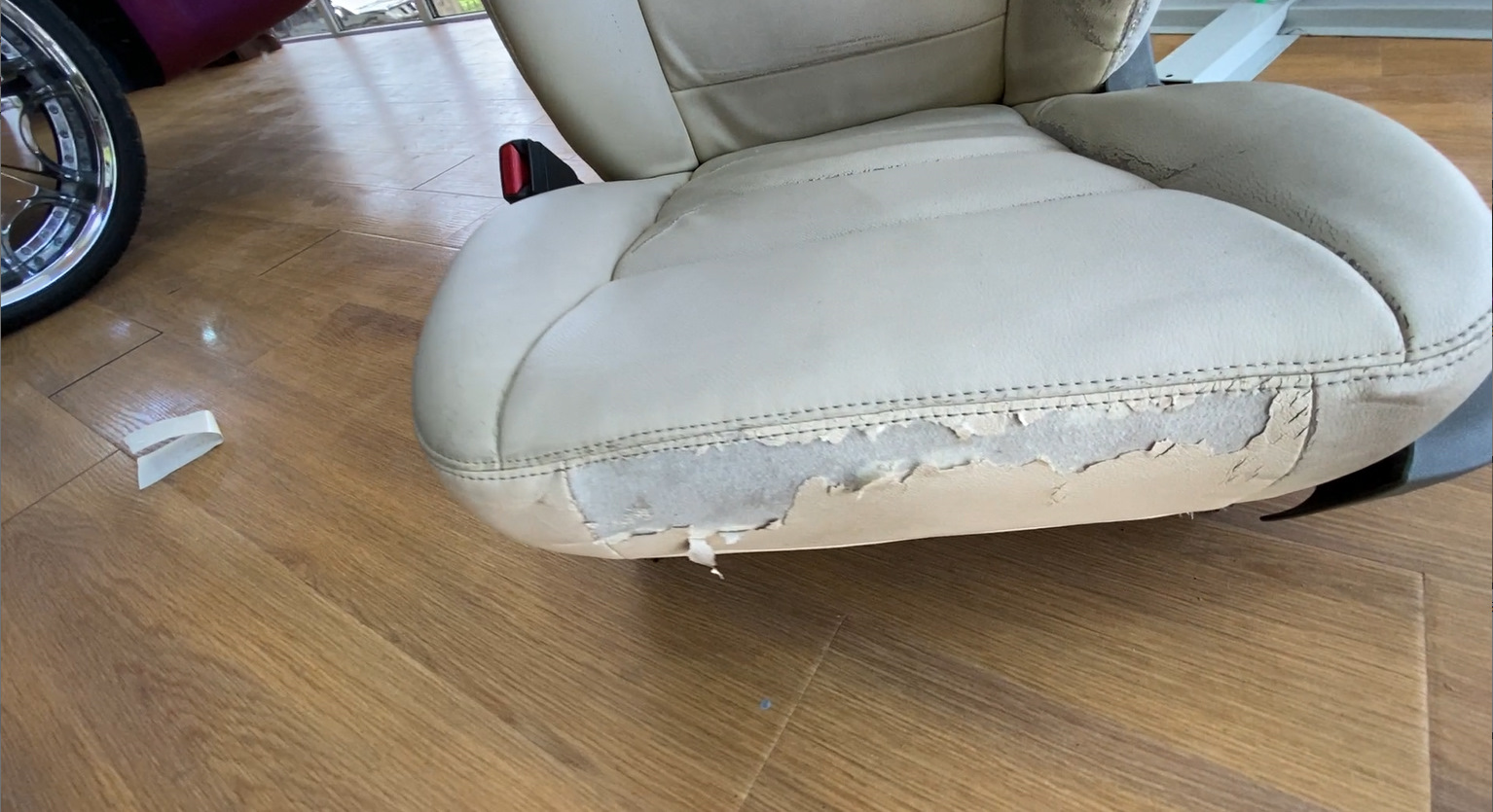 Перешить салон в сток. — Chrysler 300C (1G), 2,7 л, 2005 года ...