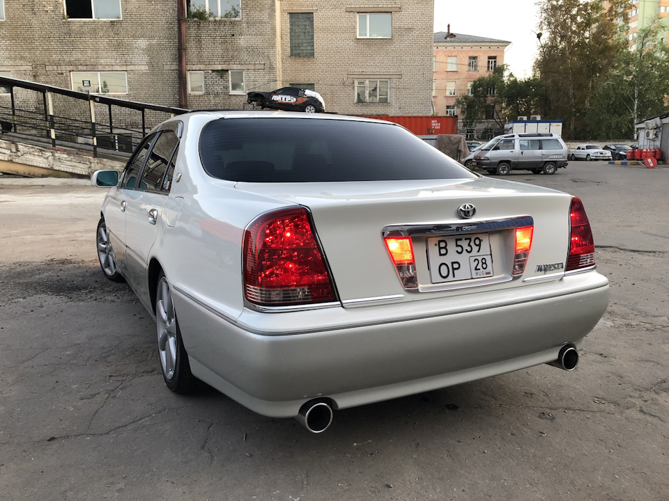 Toyota Crown Majesta 2003