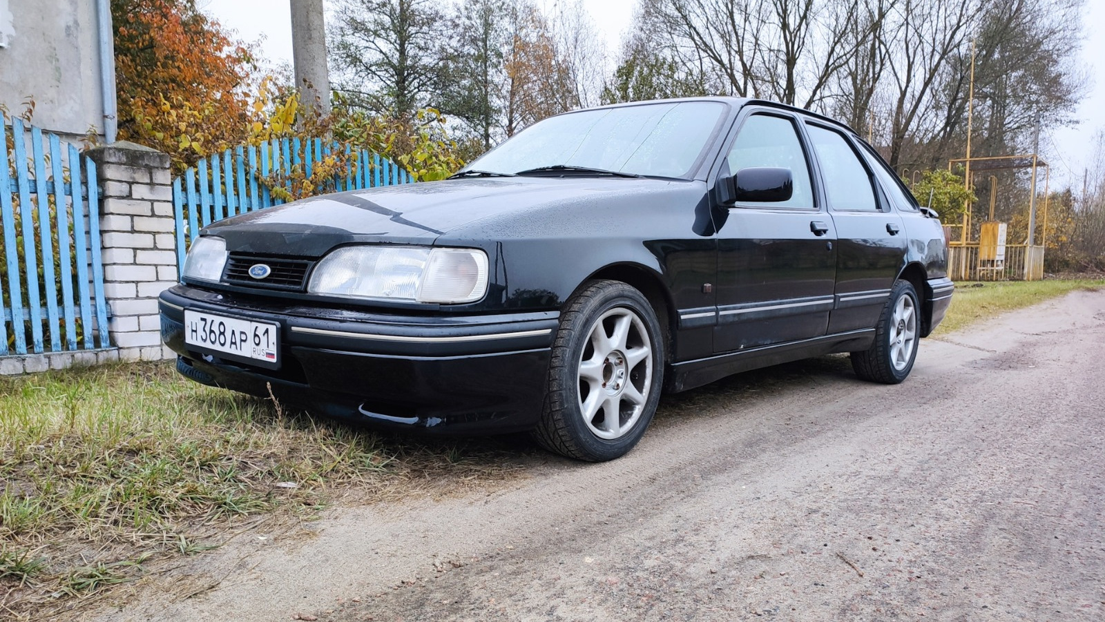 Продажа Ford Sierra 1992 (бензин, МКПП) — с историей обслуживания —  DRIVE2.RU