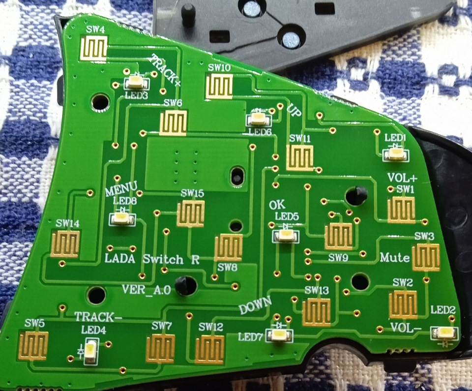 Подключение мультируля к android магнитоле на Vesta NG. Анализ — Lada ...