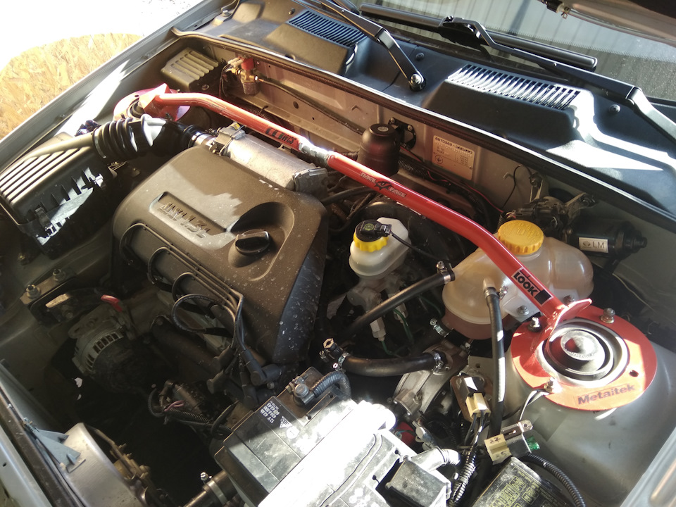 Какую тормозную жидкость заливать в фольксваген - 92 фото