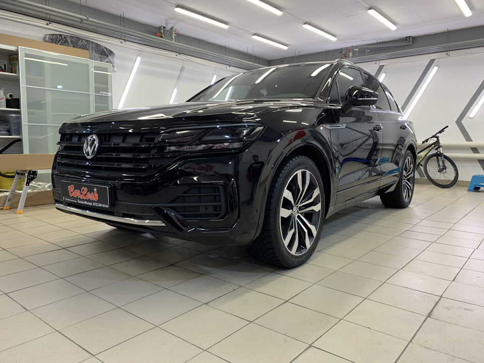 Volkswagen Touareg r line Black Style 2020