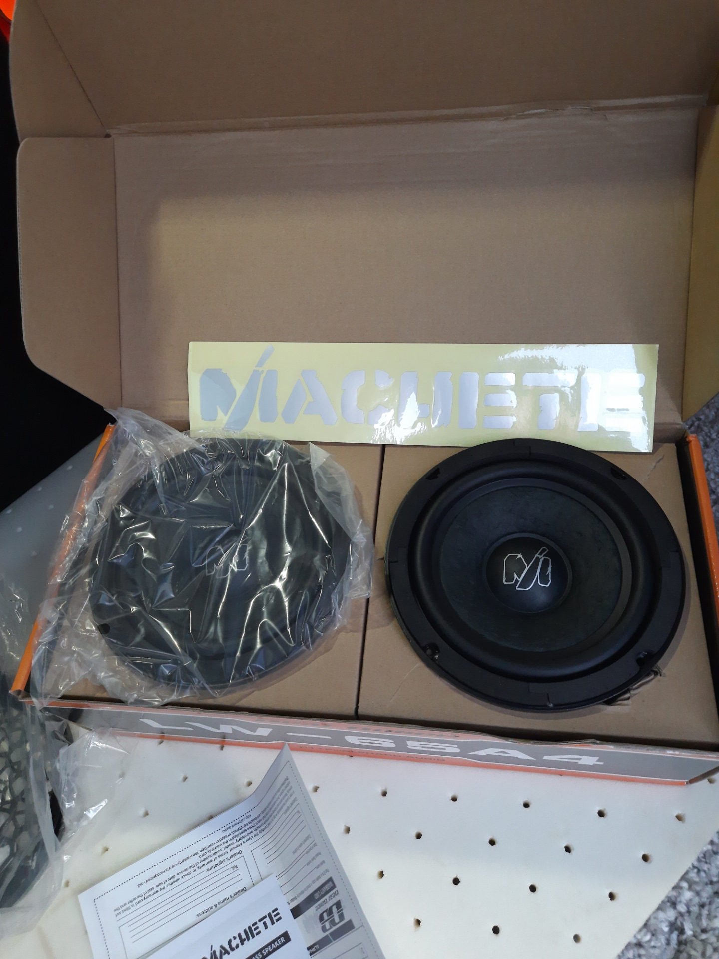 Музыка — Lada Ларгус, 1,6 л, 2018 года | автозвук | DRIVE2