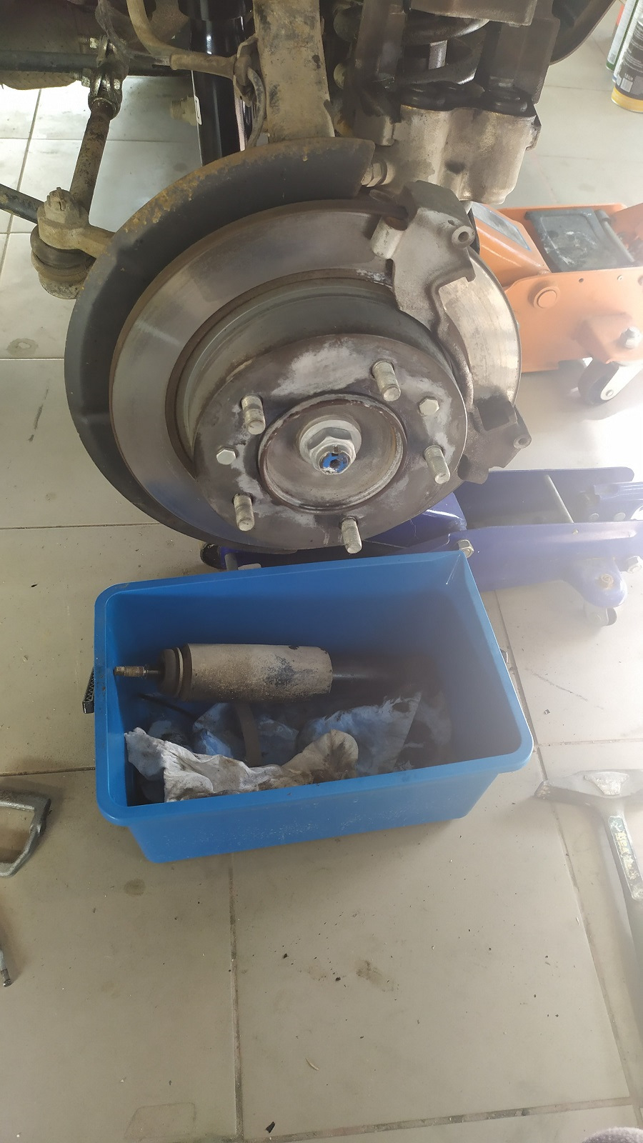 Установка штатной магнитолы — Lada Гранта, 1,6 л., 2012 года | автозвук ...