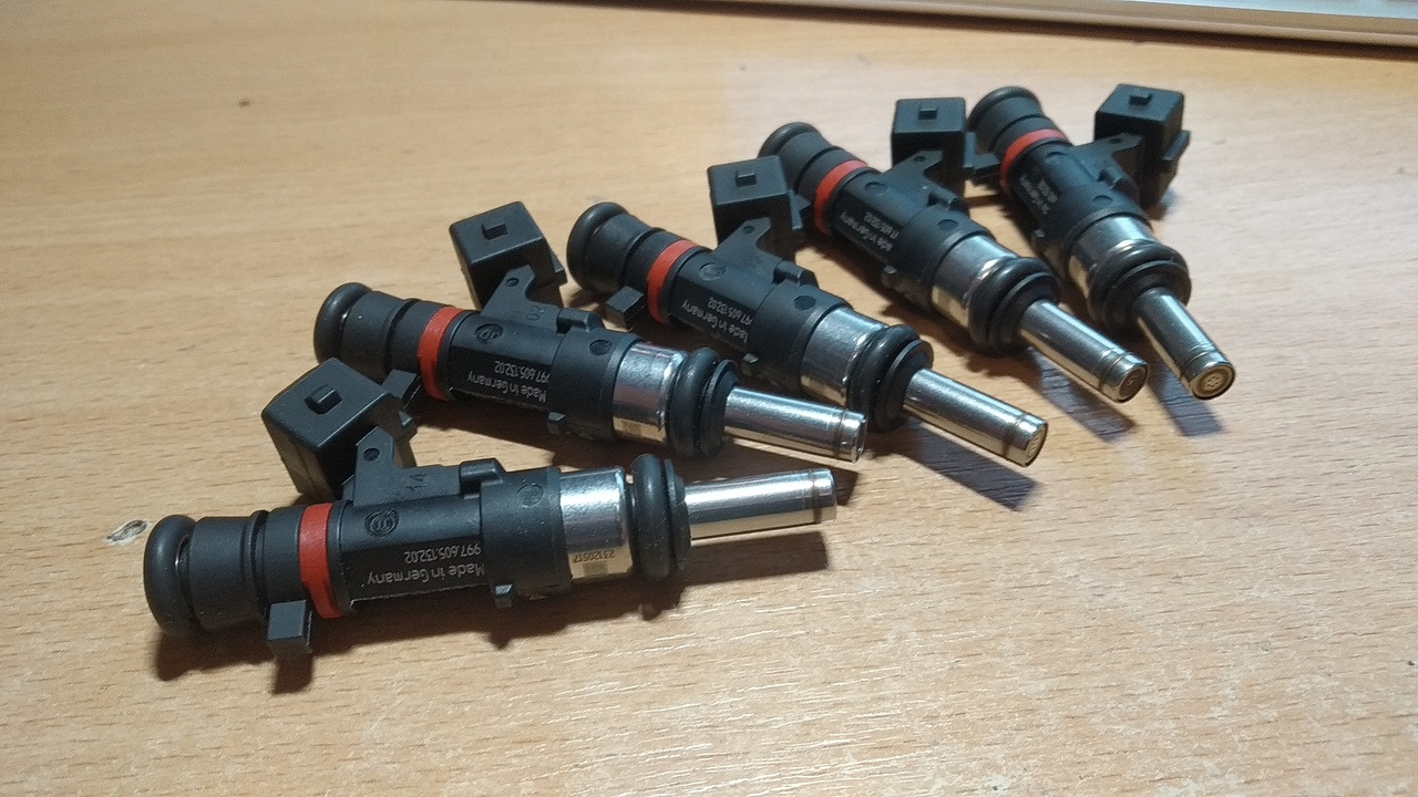 Vito 638 611 форсунка. подающие форсунки. форсунки на sr20. подающие форсунки. форсунки sti 550 cc.