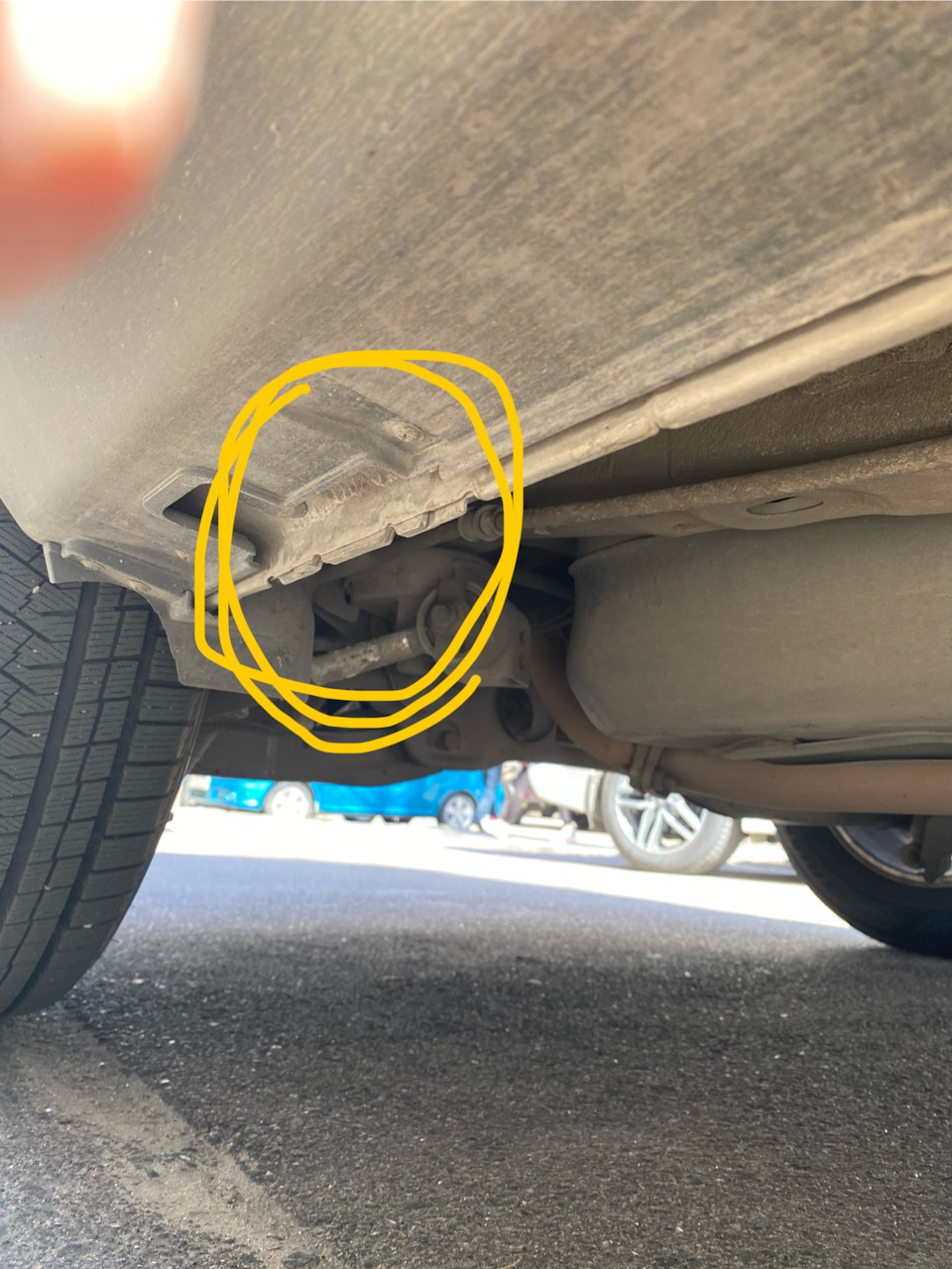 Вытекла жидкость омывателя стекла — KIA Sorento (2G), 2,4 л, 2012 года ...