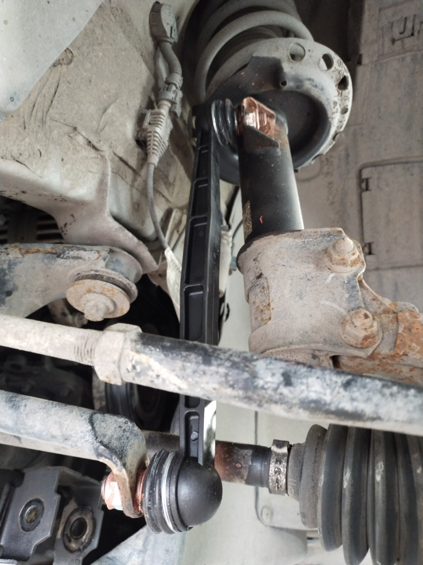 Новые ступицы и обслуживание подвески — Opel Astra H GTC, 1,6 л, 2008 ...