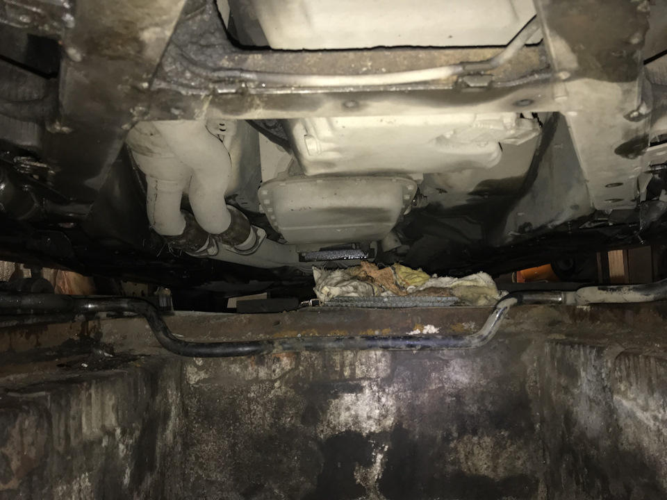 держатель стабилизатора бмв е39. стабилизация бмв е39. задние стабилизаторы бмв е39. крепление тяги стабилизатора е39. замена тормозного шланга е39.