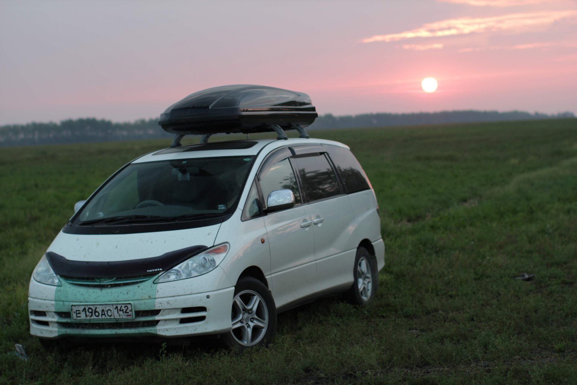 toyota estima hybrid