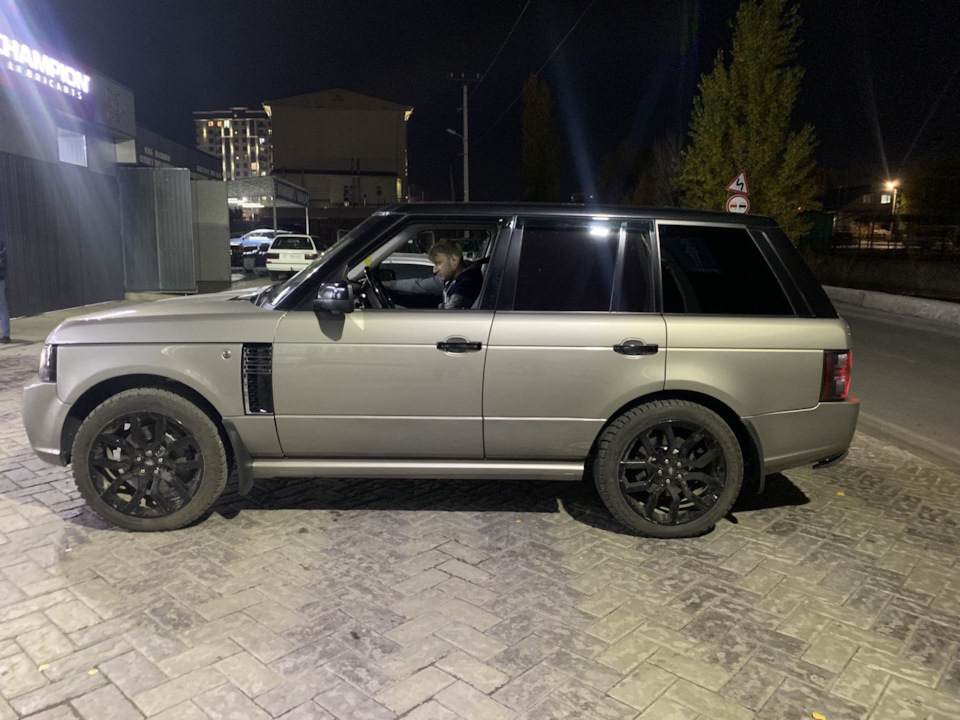 Зама R22… 285/45 Трет (( — Land Rover Range Rover (3G), 5 л, 2010 года ...