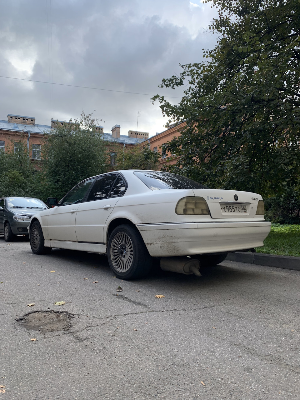 Яйки тянутся к земле 😂 или мелочи жизни — BMW 7 series (E38), 3,5 л, 1995  года | покупка машины | DRIVE2