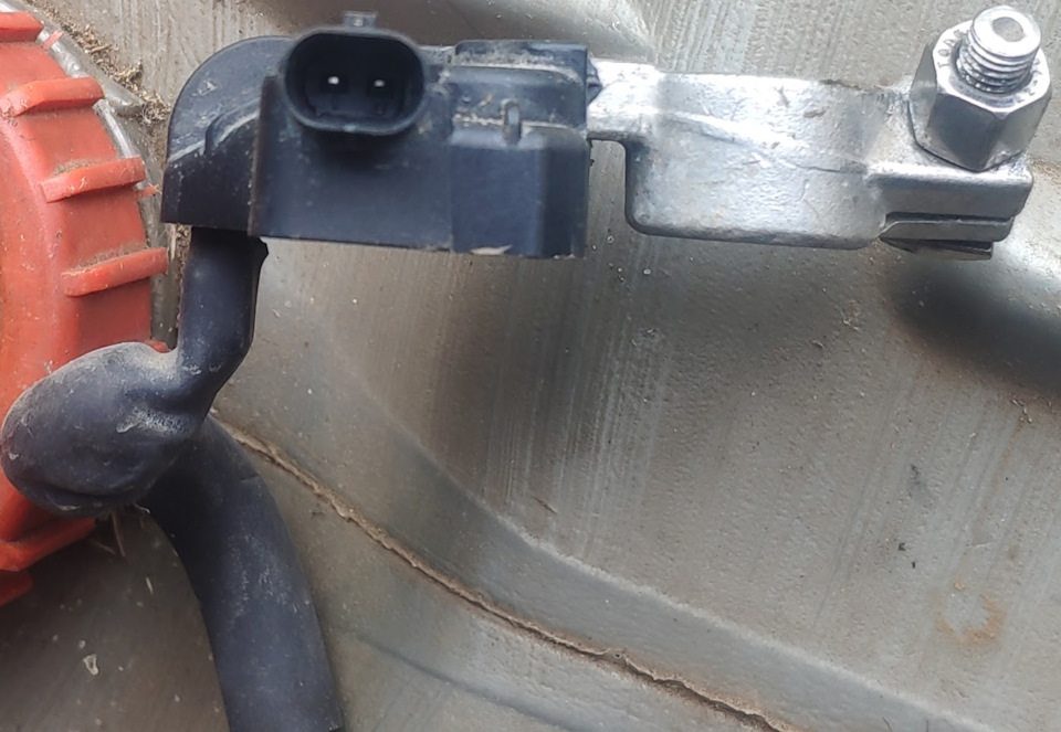 1K0915181H на Skoda Fabia Mk2, Volkswagen Passat CC, Volkswagen Polo ...