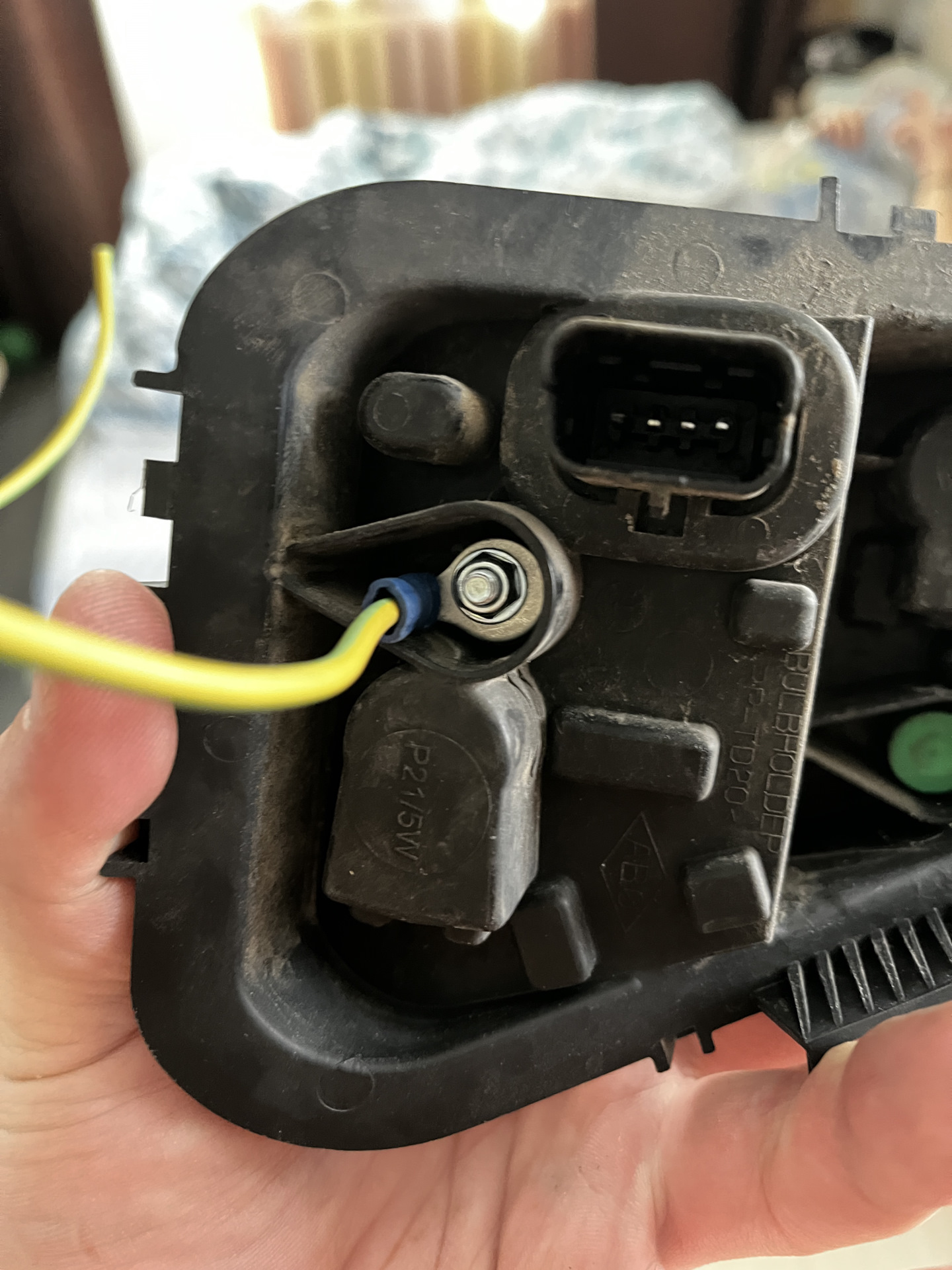 Народная болячка- масса задних фонарей — Renault Fluence, 2 л, 2012 ...