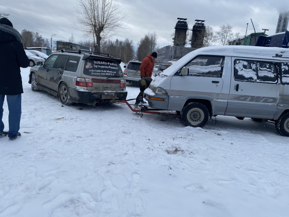 Езда на машине. Пассажир в автомобиле. Вождение автомобиля. Автомобиль для карты желаний. Ездить удержать.