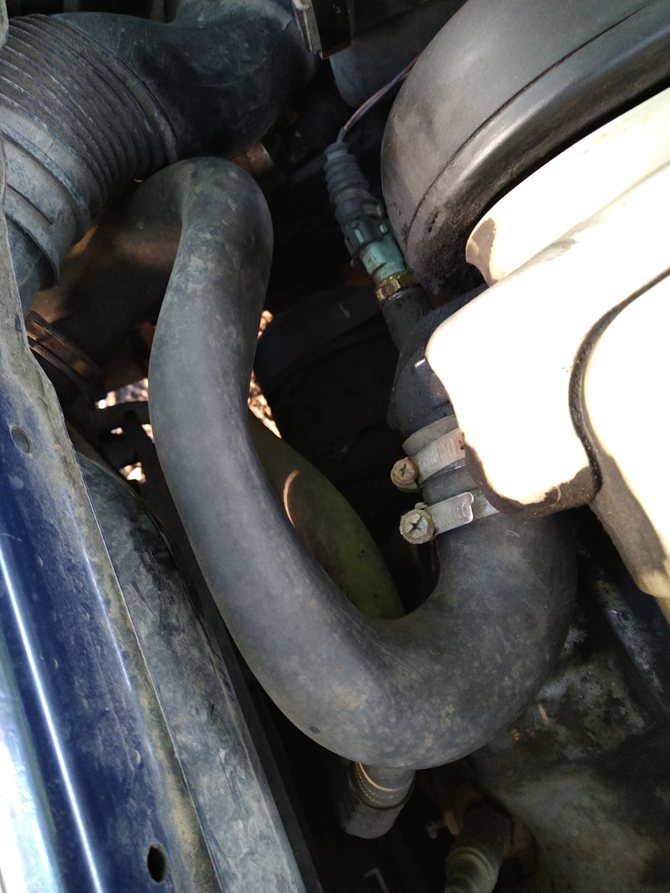 Сжимается верхний патрубок. Проблема с ОЖ — Сообщество «DRIVE2 Opel ...