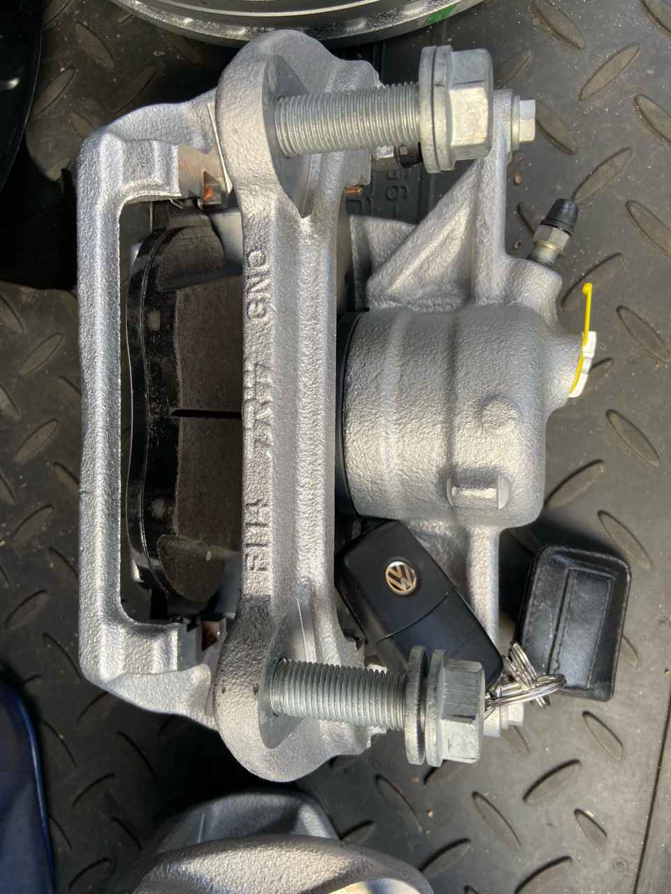 Фото в бортжурнале Volkswagen Tiguan (1G)