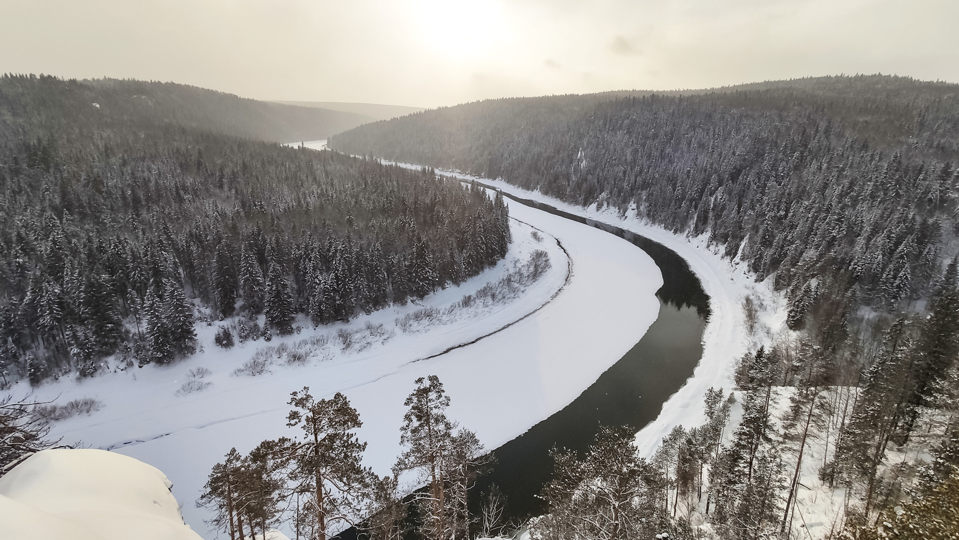 Пермь усть. Горнозаводск Усть Койва. Усть-Койва Пермский край Затерянный мир. Излучина реки Чусовой. База Затерянный мир Усть-Койва.