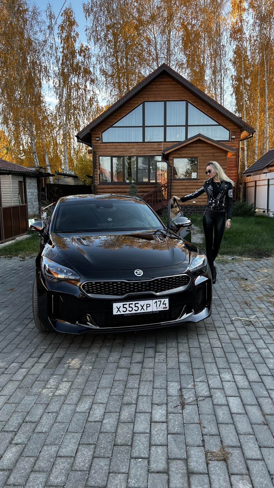 Классика моего бж) 5 минут, айфон, дом, жена, машина😎 — KIA Stinger, 3,3  л, 2019 года | фотография | DRIVE2