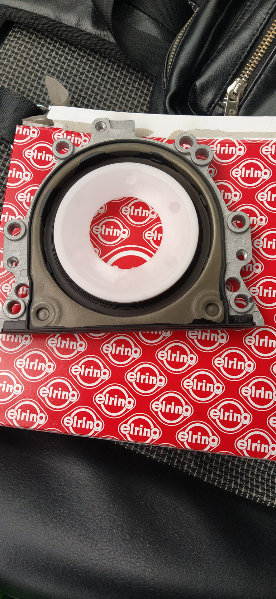 Снятие коробки — Volkswagen Golf Mk3, 1,9 л, 1993 года | визит на ...