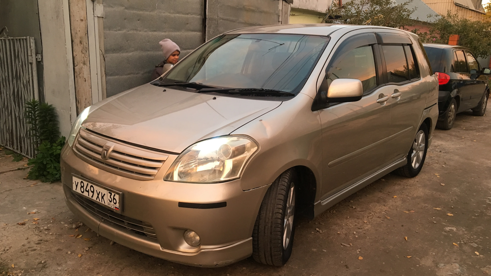 Тойота Раум. Toyota Raum Base 2007. Toyota Raum nz. Тойота Раум запчасти во Владике с разборки.