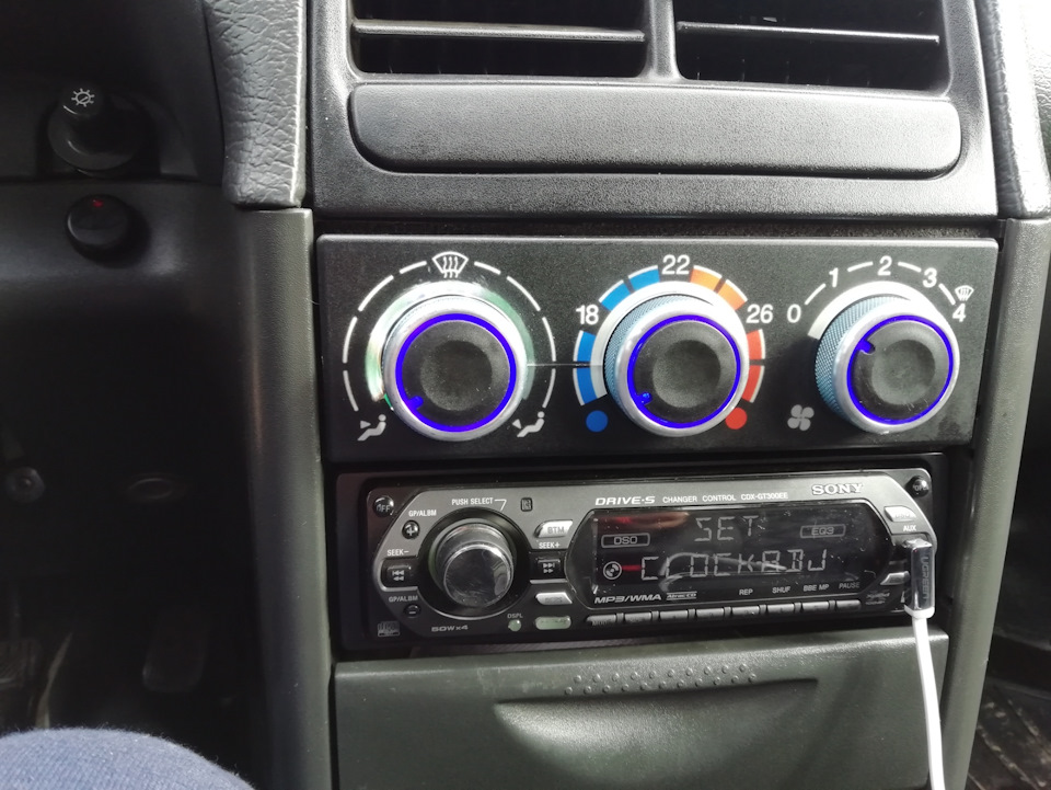 Пересвет приборной панели с блоком сауо и инверсия экрана с покраской ...