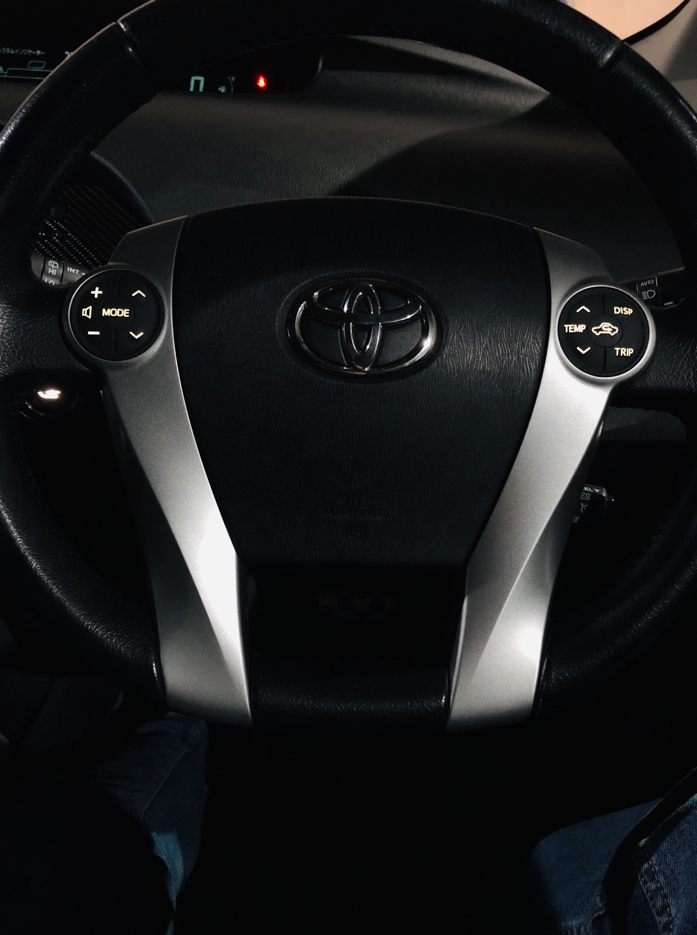 Как снять руль тойота приус 27. Рестайлинг. Часть 1 - Кнопки руля. - Toyota Prius (30), 1,8 л, 2011 года эле