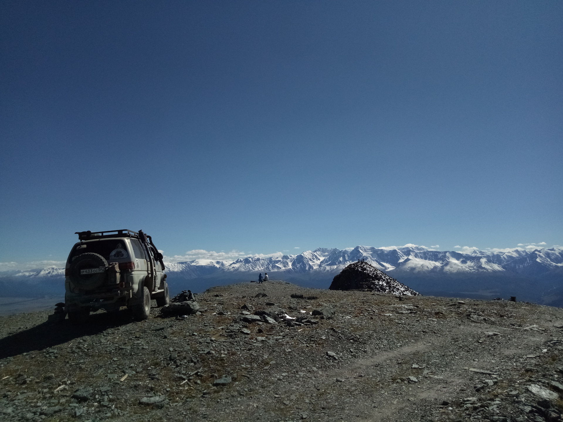 Акташский ретранслятор на машине. Акташский ретранслятор. Ретранслятор алтай дорога. Ретранслятор горный алтай акташ. Ретранслятор горный алтай акташ дорога.