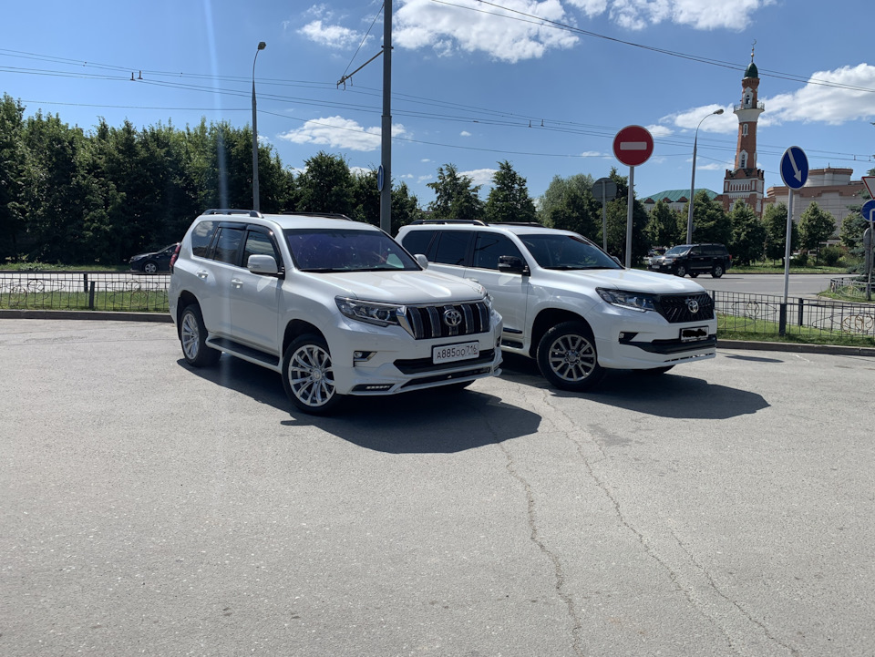 Камера заднего вида с омывайкой — Toyota Land Cruiser Prado 150-series ...