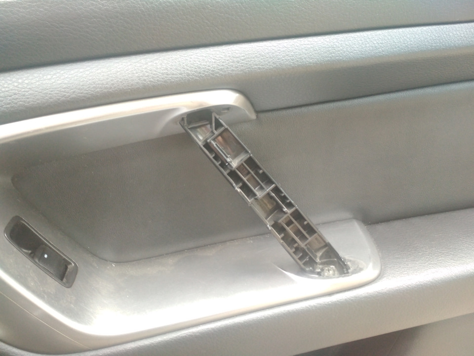 Замена з. тормозных дисков и колодок — Honda Civic 5D (8G), 1,8 л ...